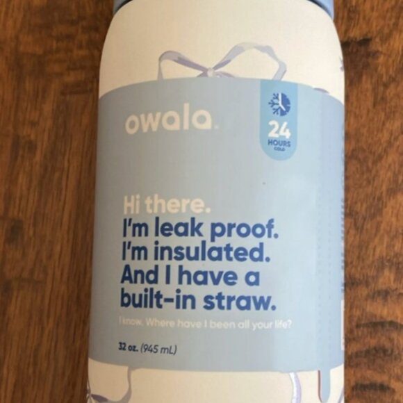 Brand-new Owala FreeSip 32oz Water Bottle in the Tied & True Blue Bows - Picture 2 of 5